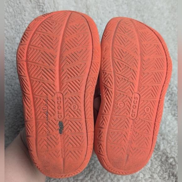 CROCS For Kids Size 9 Red Color With Velcros On One Side Waterproof - Picture 6 of 7